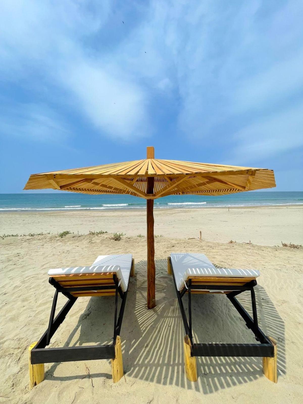 Diem Vichayito Beachfront Eco-Luxury 외부 사진