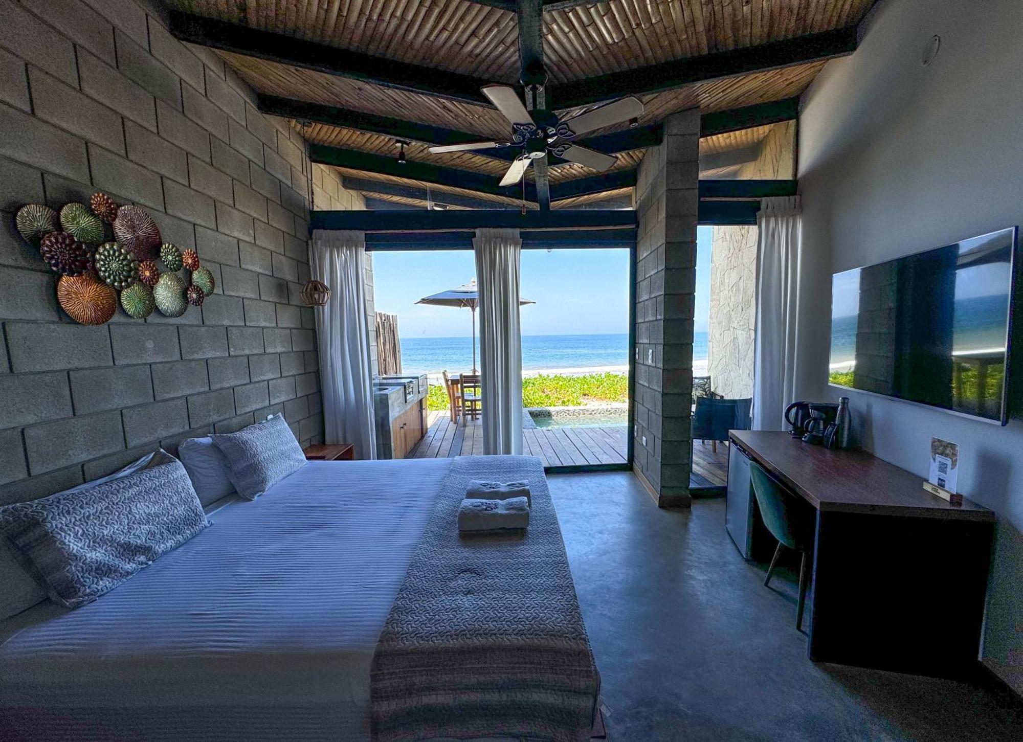 Diem Vichayito Beachfront Eco-Luxury 외부 사진
