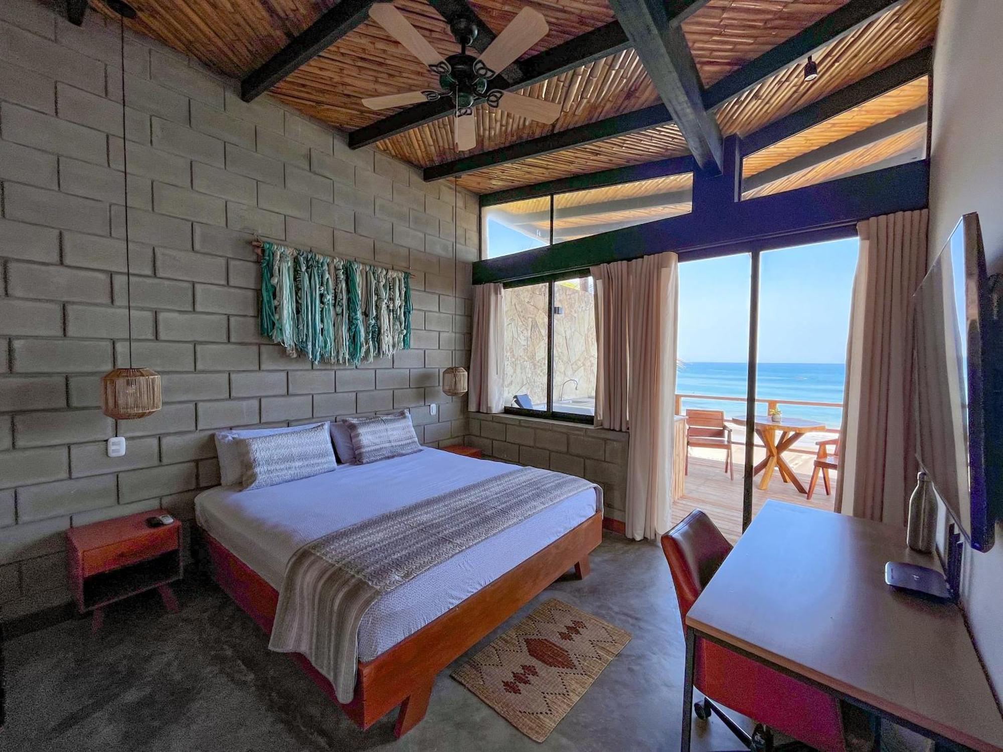 Diem Vichayito Beachfront Eco-Luxury 외부 사진