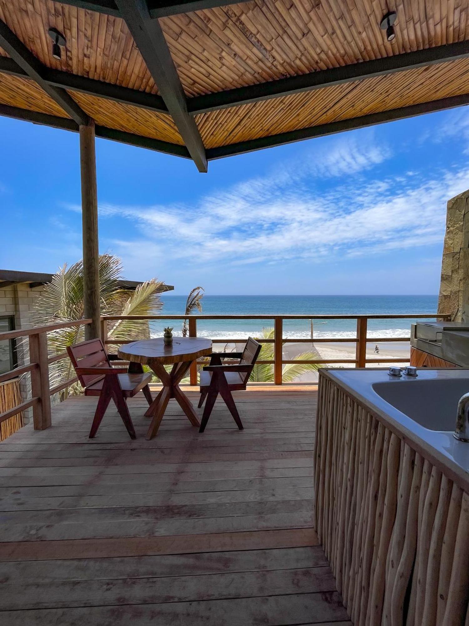 Diem Vichayito Beachfront Eco-Luxury 외부 사진