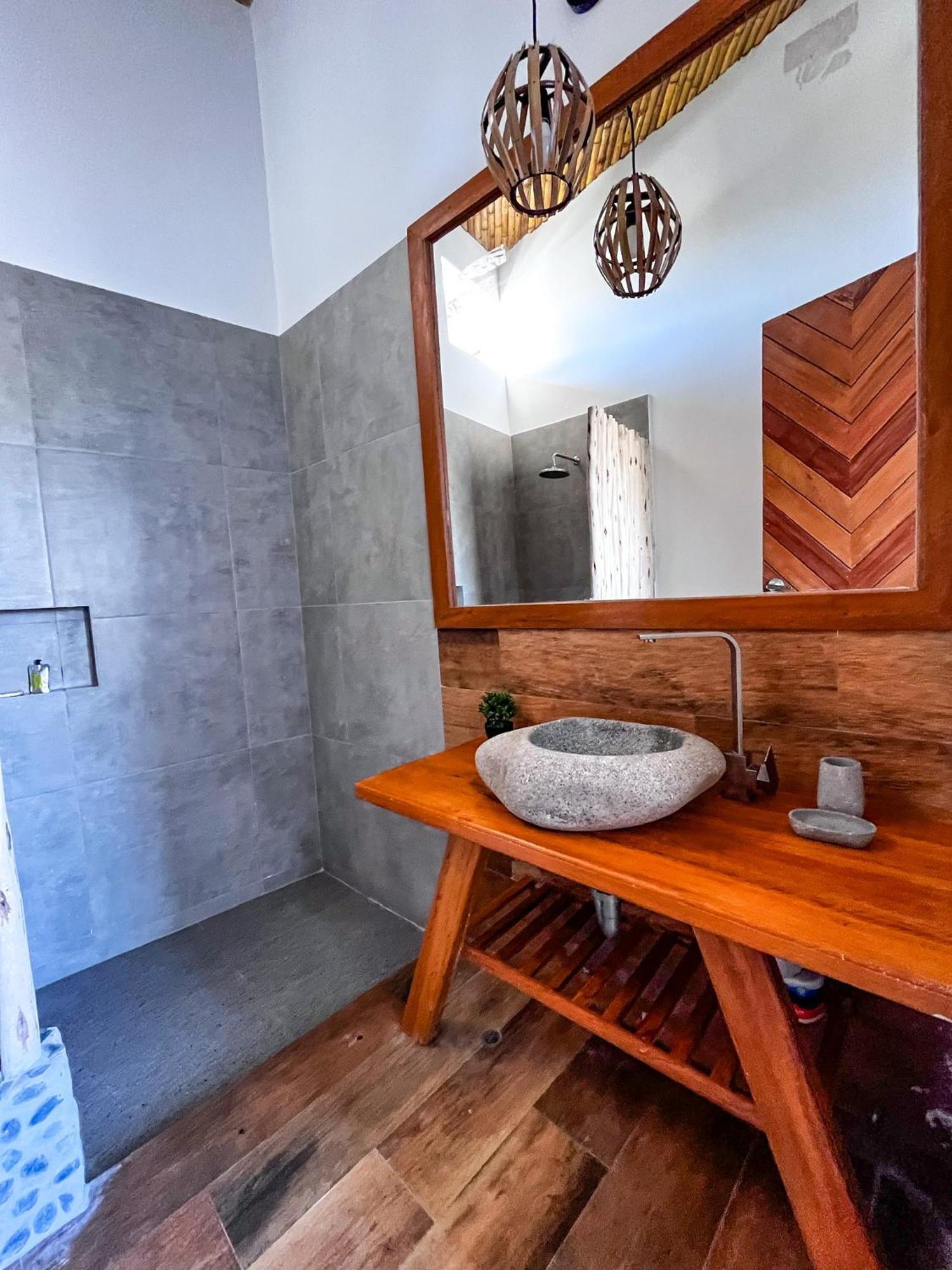 Diem Vichayito Beachfront Eco-Luxury 외부 사진