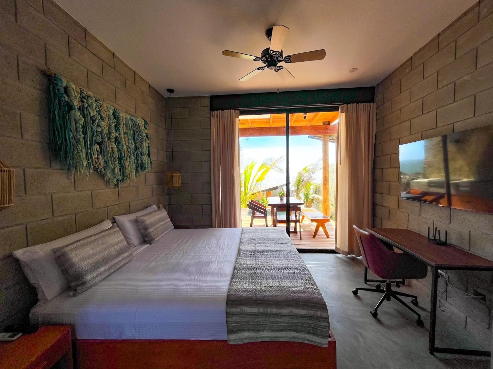 Diem Vichayito Beachfront Eco-Luxury 외부 사진