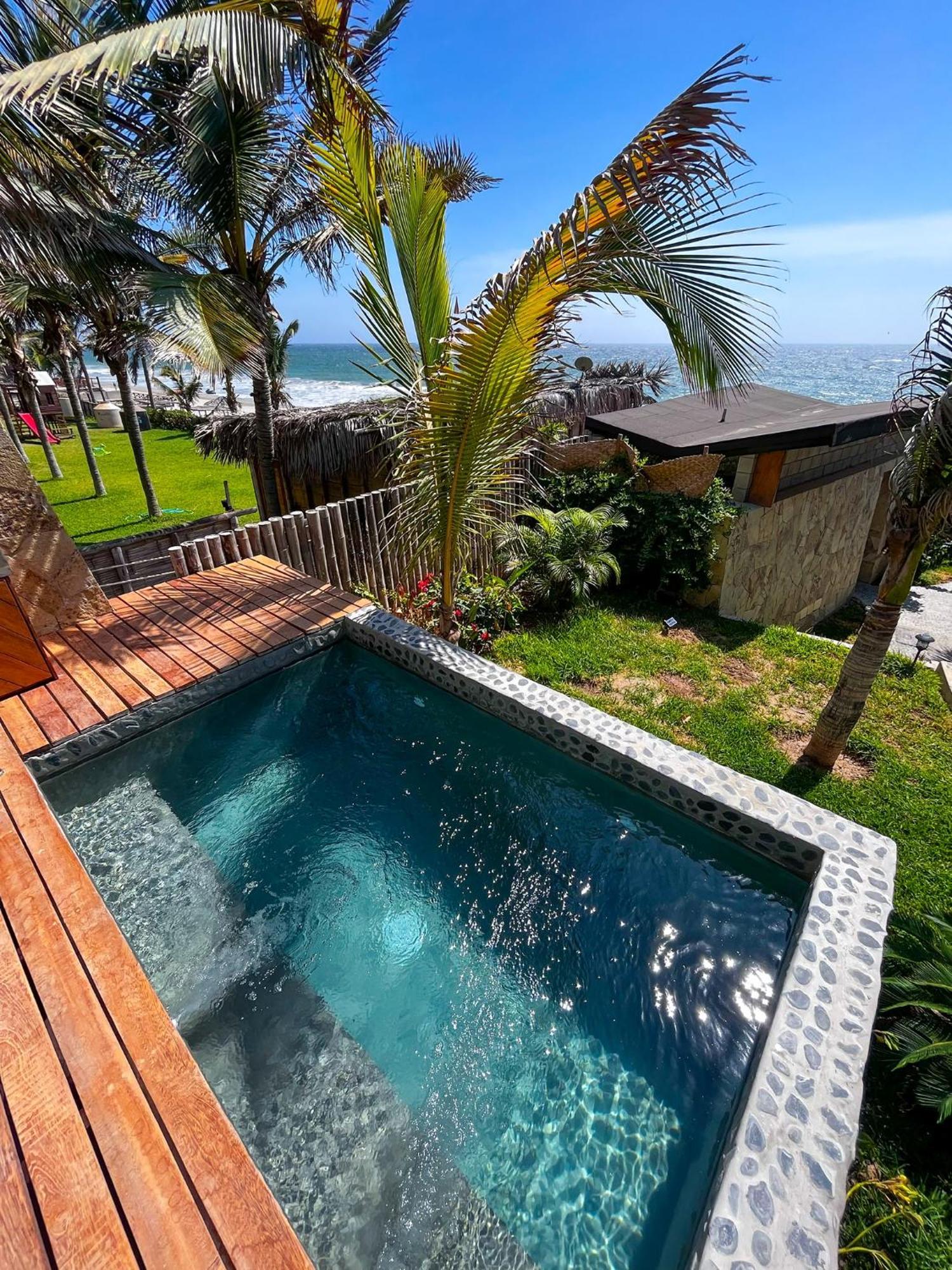 Diem Vichayito Beachfront Eco-Luxury 외부 사진